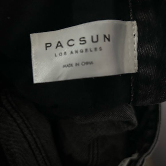 PacSun Black Mom Jeans Relaxed Fit Tapered Leg High Rise Size 27 - Picture 10 of 12